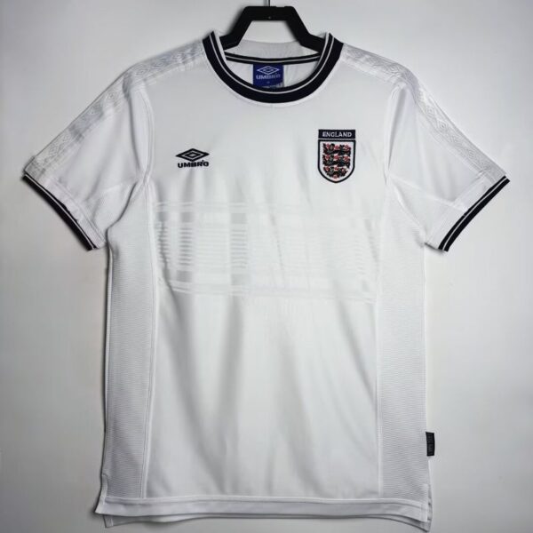 Retro England national 1999-2001 home game