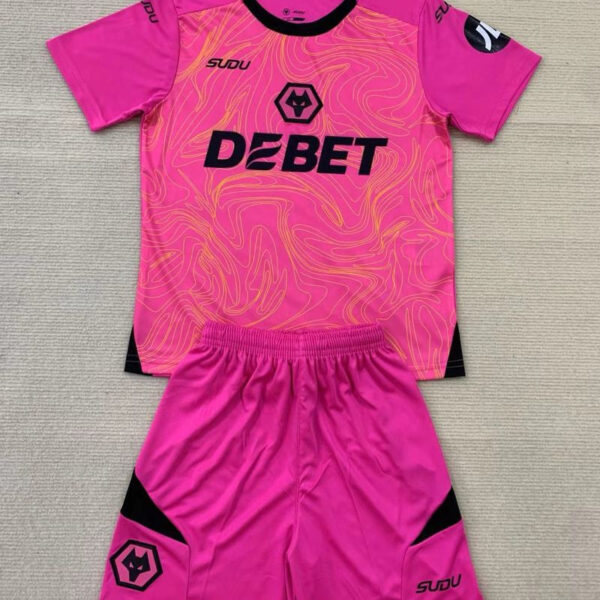 Kid Size Wolverhampton Wanderers pink GK Jersey