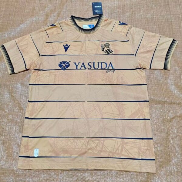 Real Sociedad 2024-2025 away game golden