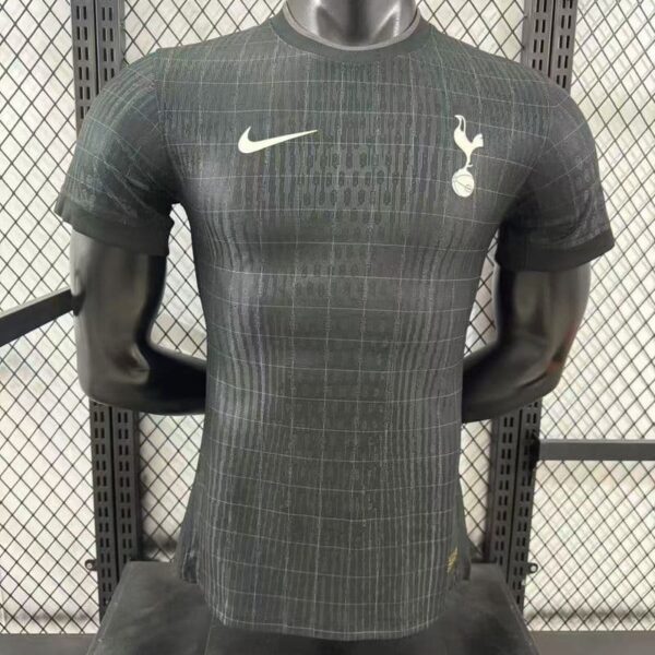 Tottenham Hotspur 2025-2026 away game player