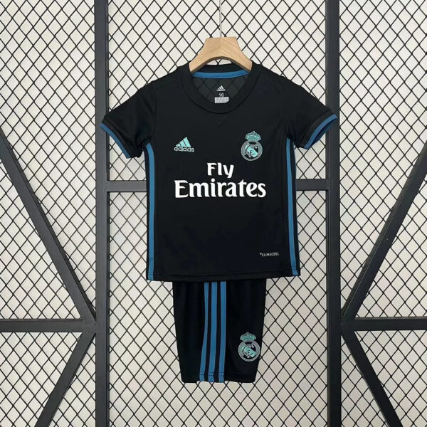 Retro Kid Size Real Madrid 2017-2018 away