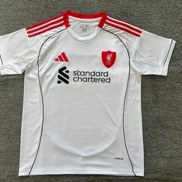 Liverpool FC 2025-2026 away game