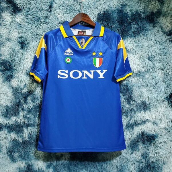 Retro Juventus 1995-1996 home