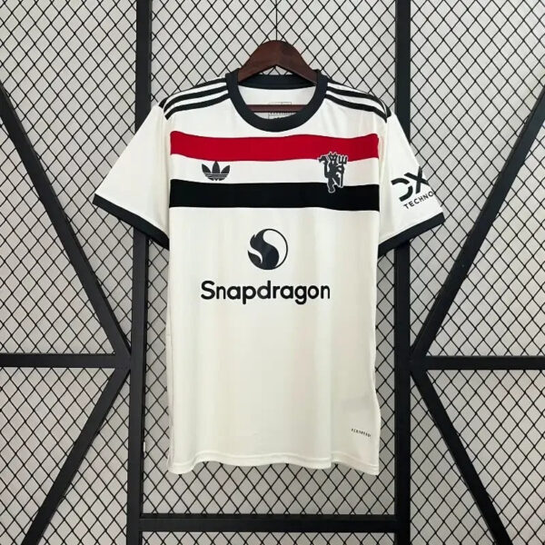 Manchester United 2024-2025 second away