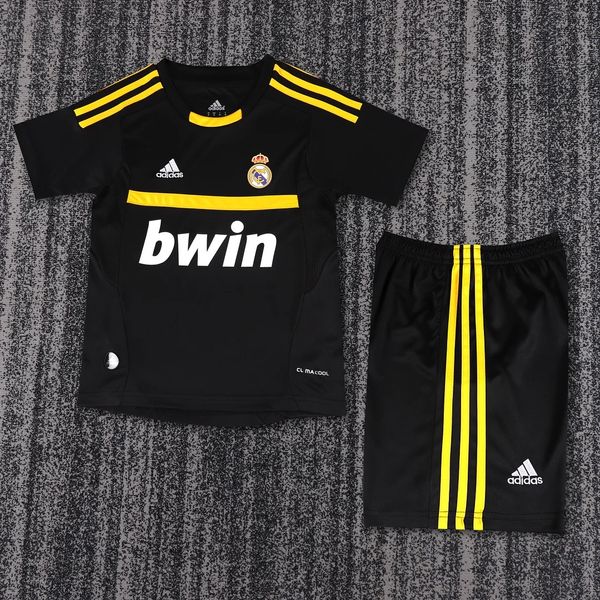 Retro Kid Size Real Madrid 2011-2012 Goalkeeper