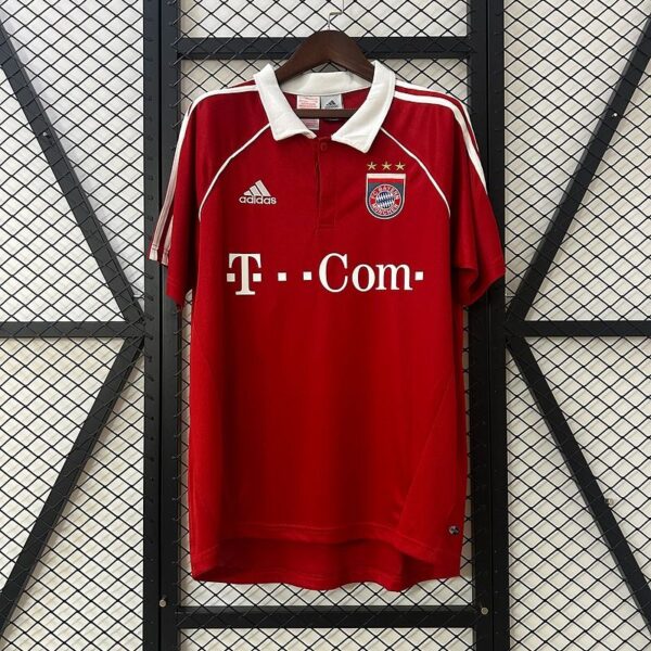 Retro Bayern München 2005-2006 home game