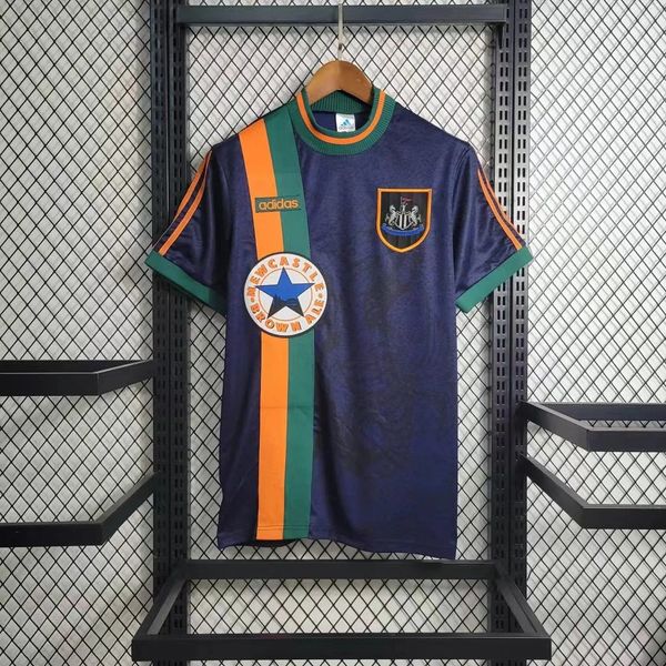 Retro Newcastle United 1997-1998 away game