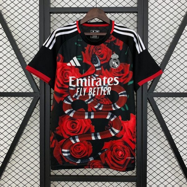 Real Madrid 2025-2026 red rose