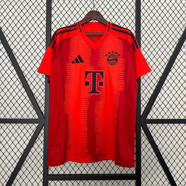 Bayern München 2024-2025 home game