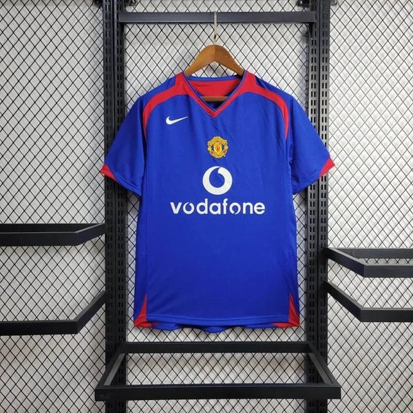 Retro Manchester United 2005-2006 away game