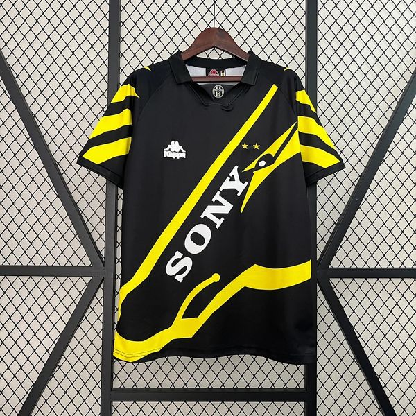 Retro Juventus 1996-1997 third away