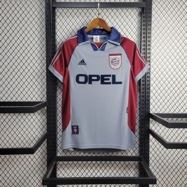 Retro Bayern München 1998-1999 away game