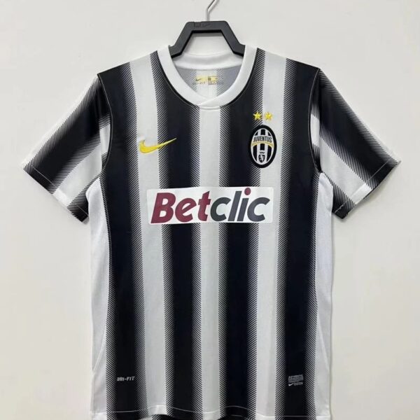 Retro Juventus 2011-2012 home