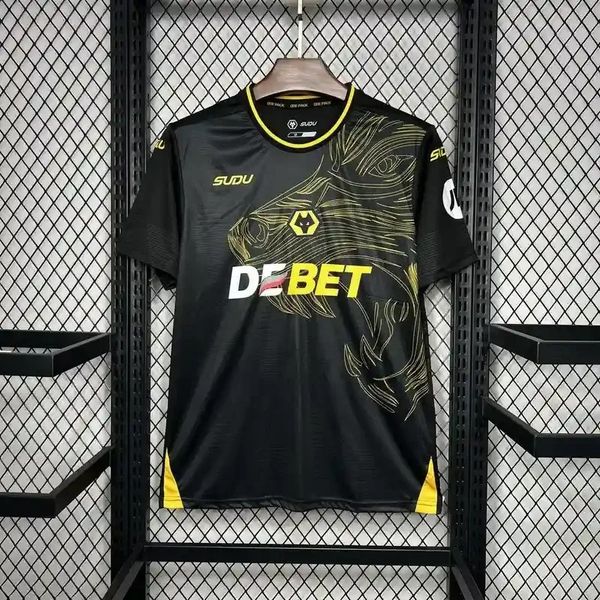 Wolverhampton Wanderers 2024-2025 away game