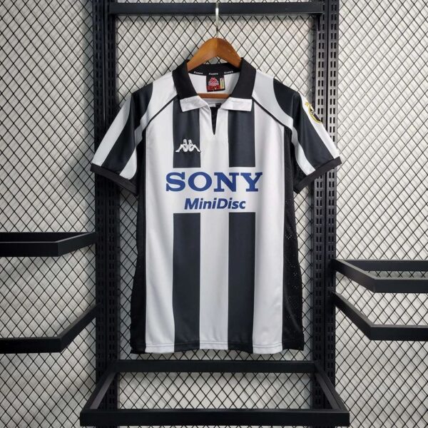 Retro Juventus 1997-1998 home