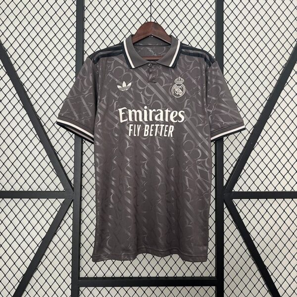Real Madrid 2024-2025 second away game