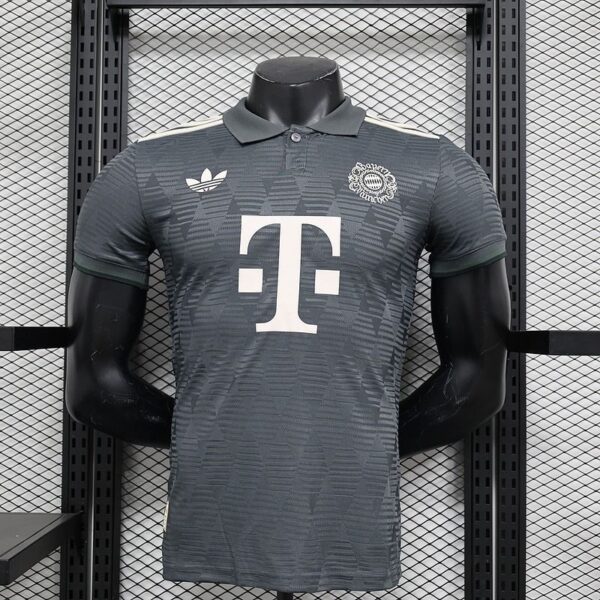 Bayern München Oktoberfest special edition player