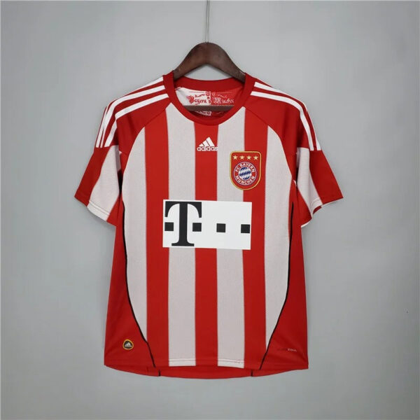 Retro Bayern München 2010-2011 home game